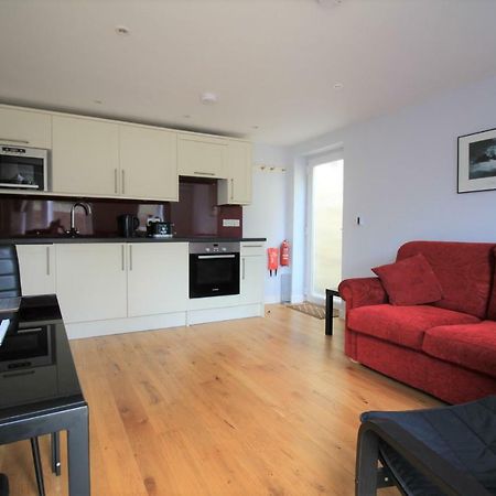 Beautiful Modern Apartment In Bath Zewnętrze zdjęcie
