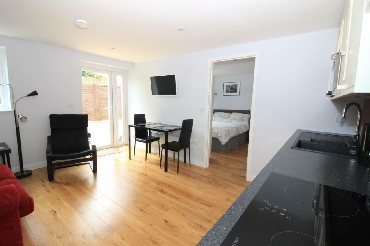 Beautiful Modern Apartment In Bath Zewnętrze zdjęcie